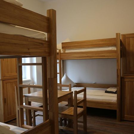 Hotel Sinos Klagenfurt am Woerthersee Kültér fotó