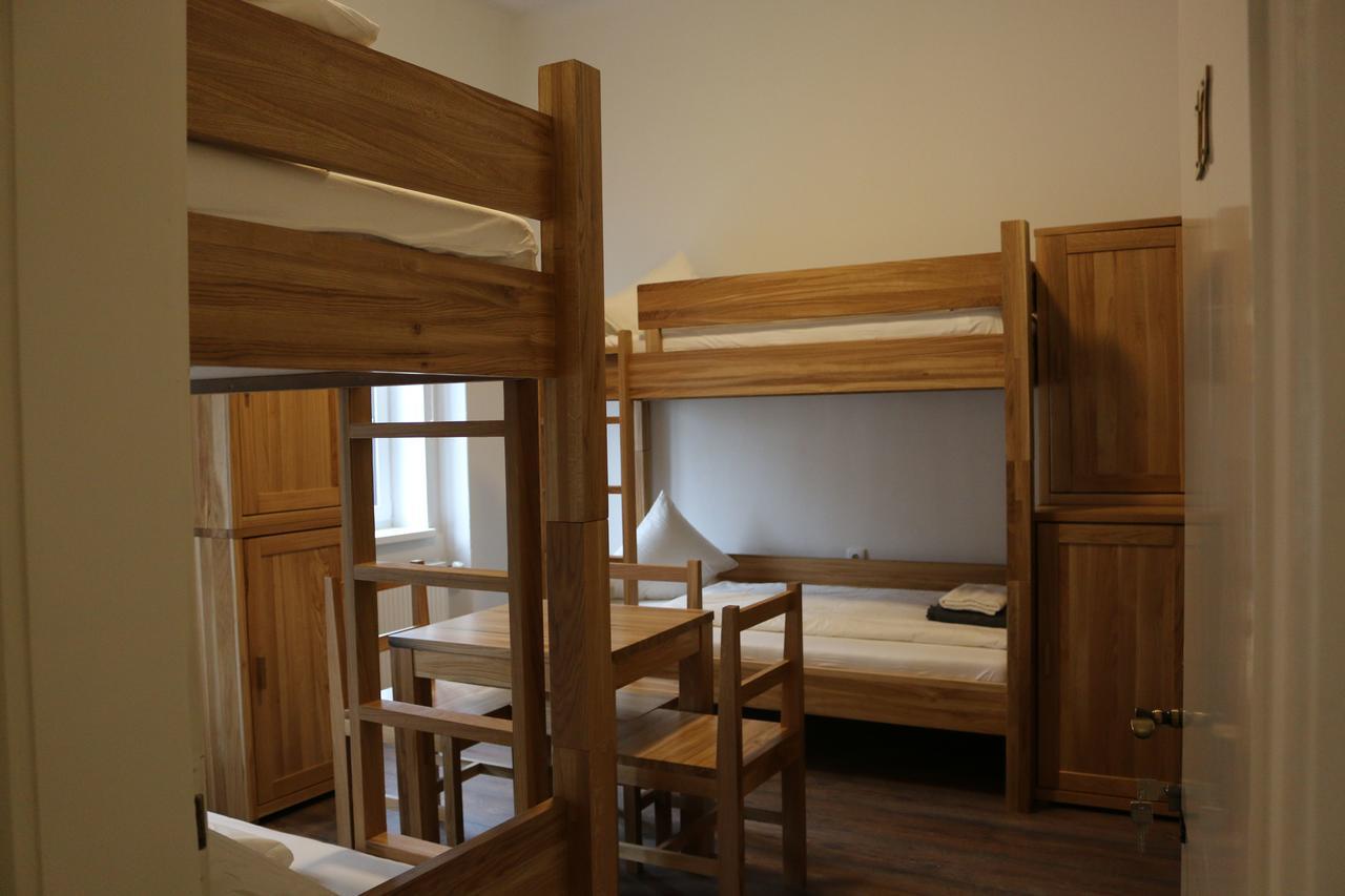 Hotel Sinos Klagenfurt am Woerthersee Kültér fotó