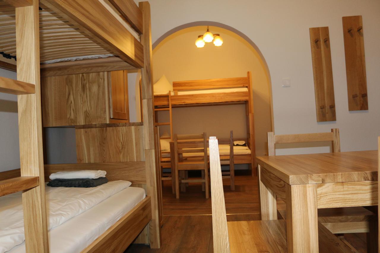 Hotel Sinos Klagenfurt am Woerthersee Kültér fotó